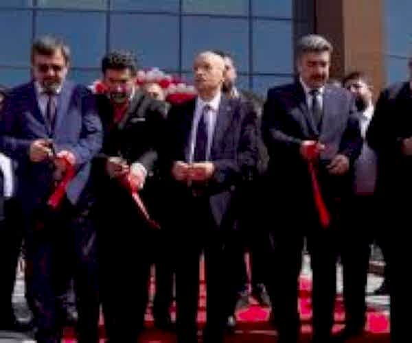 Sırff et Acılış